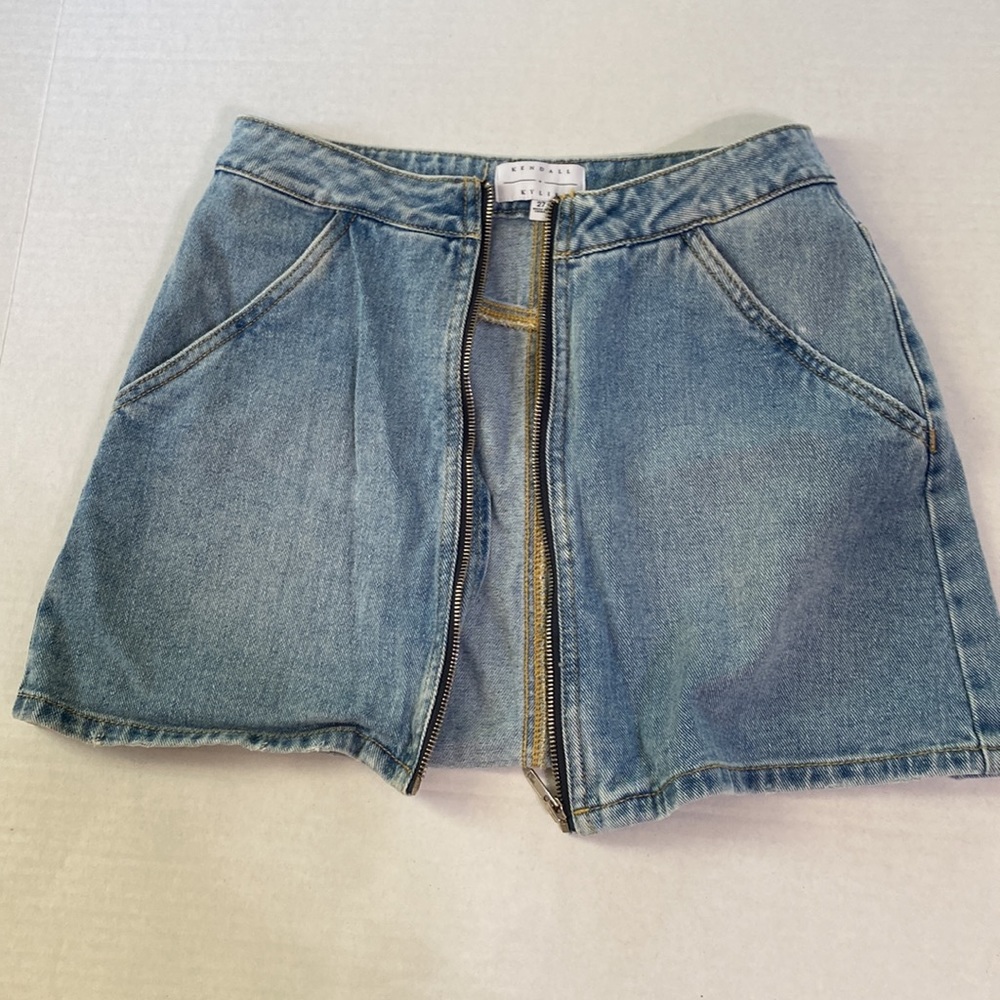 Kendall & Kylie for PacSun Zip up Denim Skirt - Picture 3 of 4